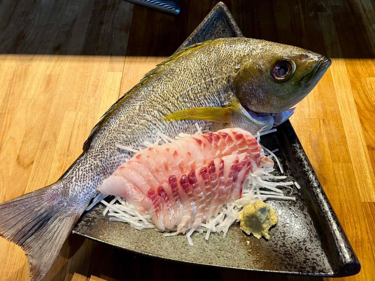 雲霧食堂熟成整魚刺身盤